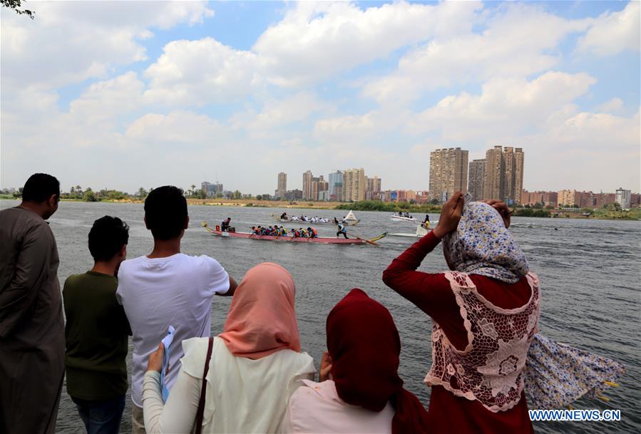 (SP)EGYPT-GIZA-DRAGON BOAT RACE