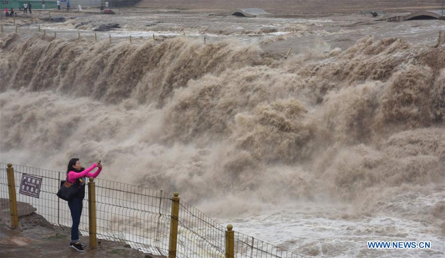 #CHINA-YELLOW RIVER-HUKOU WATERFALL (CN)