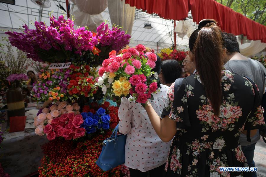 SINGAPORE-NEW YEAR GOODS