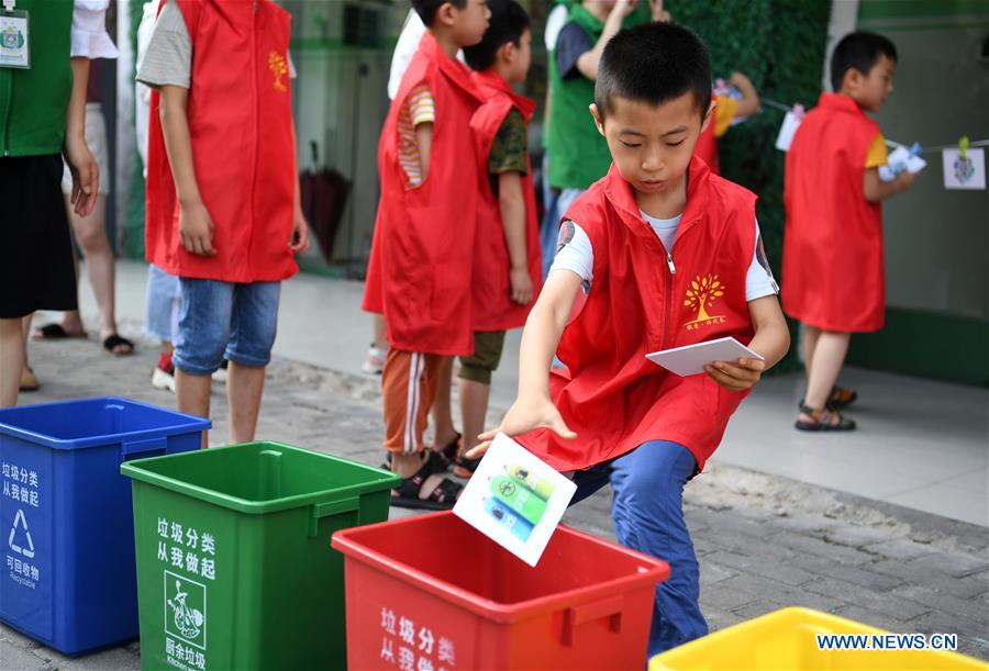 CHINA-ANHUI-GARBAGE SORTING-LESSON (CN)