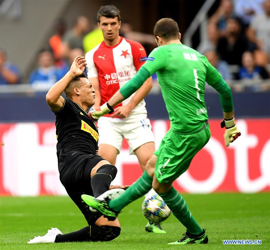 (SP)ITALY-MILAN-SOCCER-UEFA CHAMPIONS LEAGUE-INTER MILAN VS SLAVIA PRAGUE