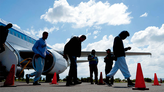 “美国噩梦”——目击洪都拉斯移民被美遣返