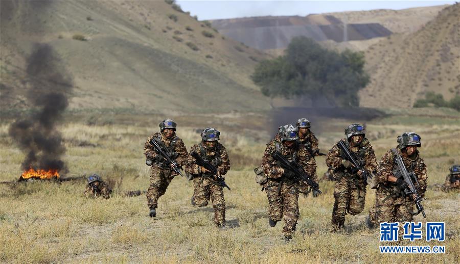 (圖文互動)(2)猛虎連隊猛虎兵——新疆軍區某紅軍團一營三連淬煉精兵記事