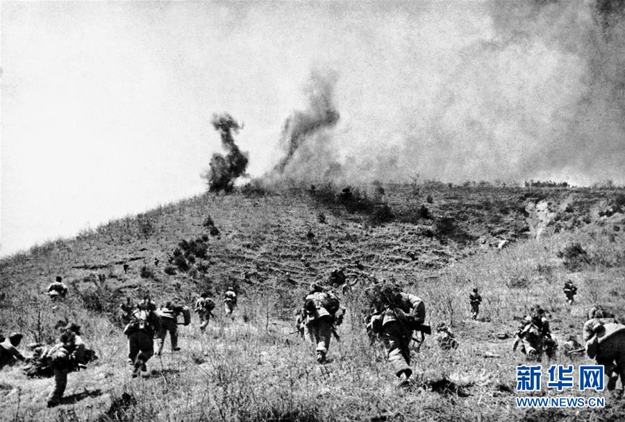 (圖文互動(dòng))(1)為了“中國(guó)號(hào)”巨輪揚(yáng)帆遠(yuǎn)航——中國(guó)共產(chǎn)黨領(lǐng)導(dǎo)下的人民軍隊(duì)忠于祖國(guó)、服務(wù)人民啟示錄