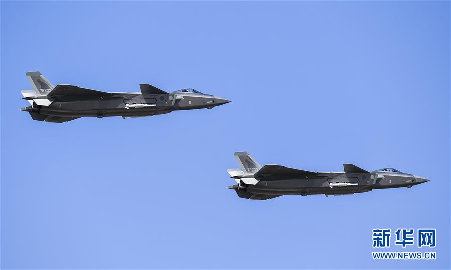 （軍事）（1）殲-20、運-20首次在東北地區進行飛行展示