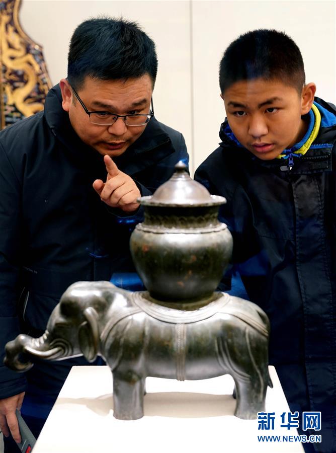 （文化）（4）“清高宗乾隆皇帝展”亮相鄭州