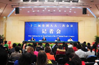 樓繼偉、張少春答記者問