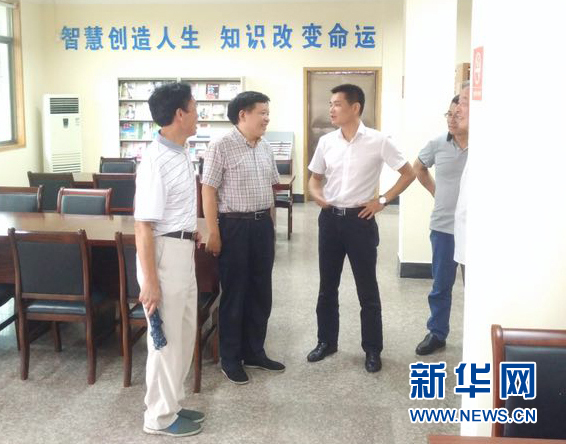 (十九大代表風采·圖文互動)(3)何德興:我的夢想是“民富村美”