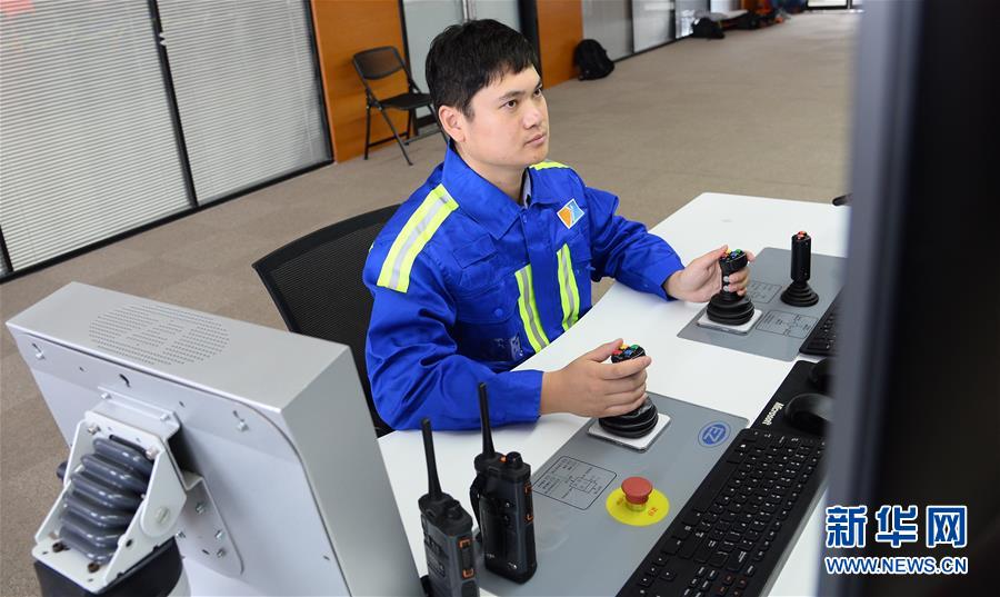 (十九大時光·圖文互動)(2)歷史性成就彪炳史冊 新時代藍圖催人奮進——來自基層蹲點現場的報道