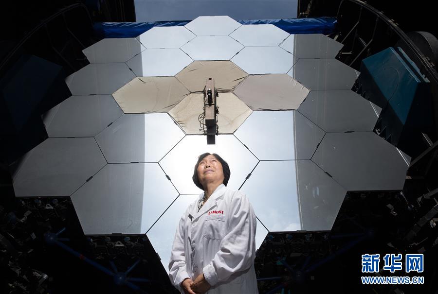 (兩會·履職影像記)(1)崔向群代表:大科學裝置建設要從“跟跑”變成“領跑”