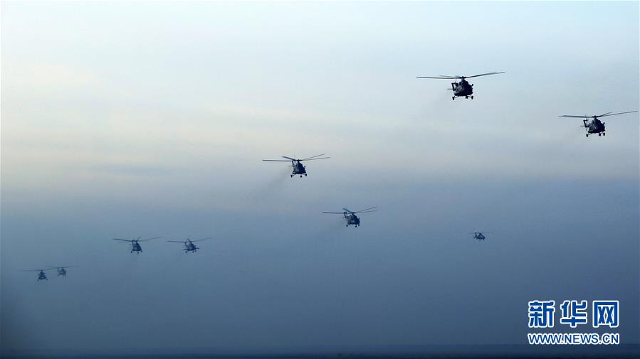 （新華全媒頭條·圖文互動(dòng)）（5）備戰(zhàn)踏上新起點(diǎn)，練兵展現(xiàn)新氣象——2018中國軍隊(duì)新年開訓(xùn)全景大掃描