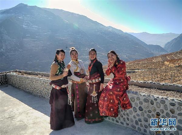 (圖文互動)(3)那些因農(nóng)村路改變的青春——三位80后青年的鄉(xiāng)村奮斗路