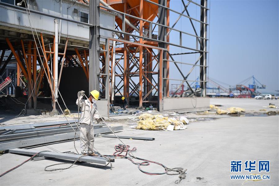 (大江奔流——來自長江經(jīng)濟(jì)帶的報道·新華全媒頭條·圖文互動)(8)打造經(jīng)濟(jì)高質(zhì)量發(fā)展的強(qiáng)勁引擎——深入推動長江經(jīng)濟(jì)帶發(fā)展述評