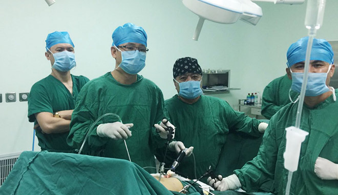 圖為曾建平醫師親自做的一例腹腔鏡手術