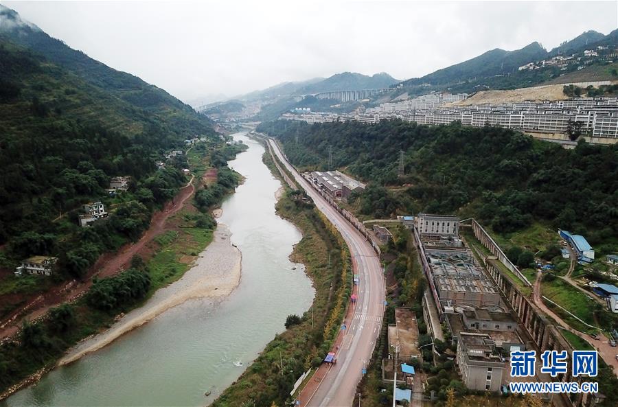 (在習近平新時代中國特色社會主義思想指引下·慶祝改革開放40周年·綠色發(fā)展·圖文互動)(3)烈火淬煉中的轉型之變——綠色發(fā)展之“火”的故事