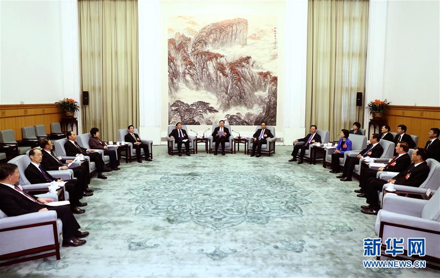 (兩會(huì))(1)十二屆全國(guó)人大常委會(huì)舉行第一百一十六次委員長(zhǎng)會(huì)議