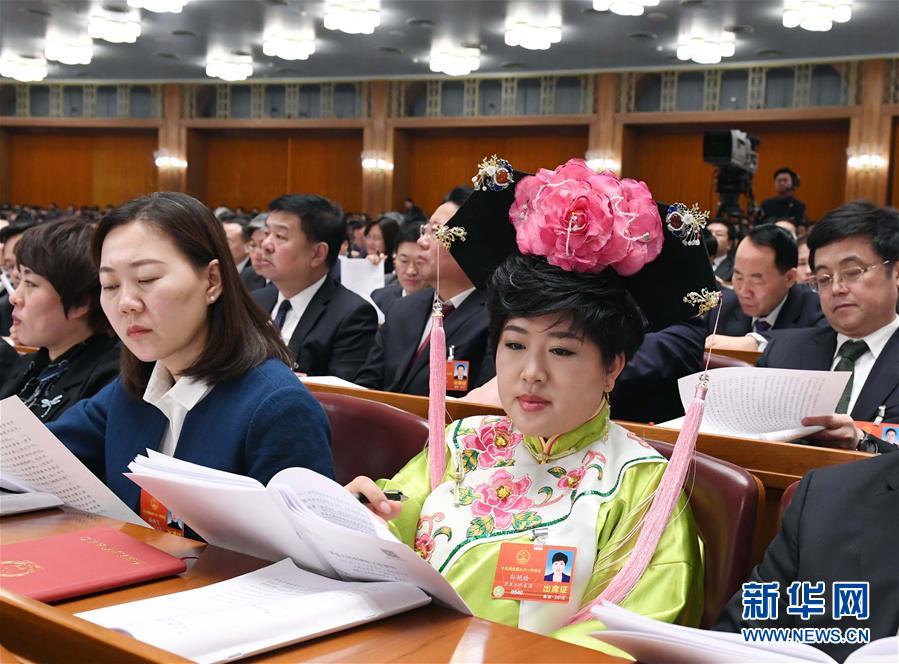 (兩會·基層代表履職故事)(1)全國人大代表孫艷玲:做好非遺事業,讓古老技藝活起來