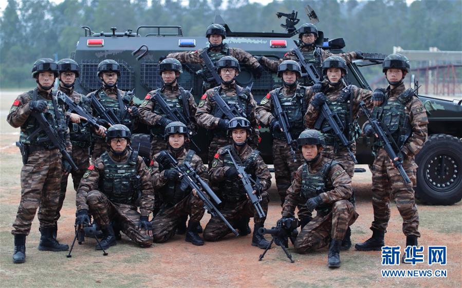 (新春走基層·圖文互動(dòng))(8)實(shí)戰(zhàn)化的“味道”——走進(jìn)武警雪豹突擊隊(duì)