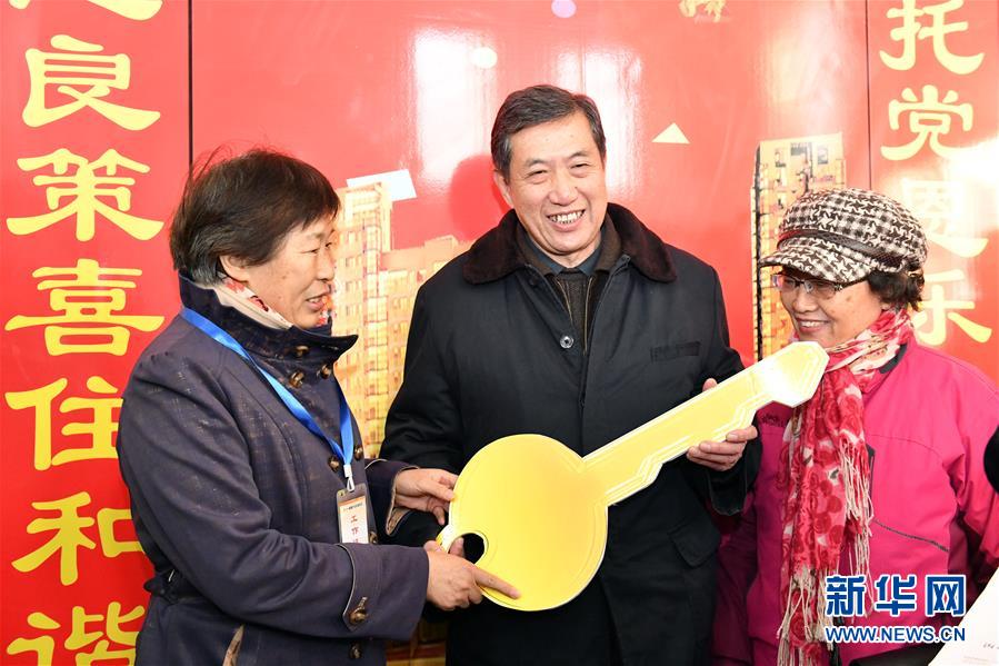 (新華全媒頭條·圖文互動)(4)承諾有“干貨” 落實有“硬招”——“全國兩會部長通道”上承諾踐行情況掃描