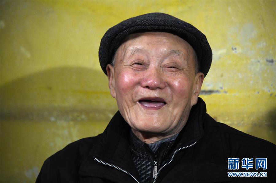 (新華全媒頭條·圖文互動)(1)鍛造領航復興的中流砥柱——寫在“不忘初心、牢記使命”主題教育即將啟動之際