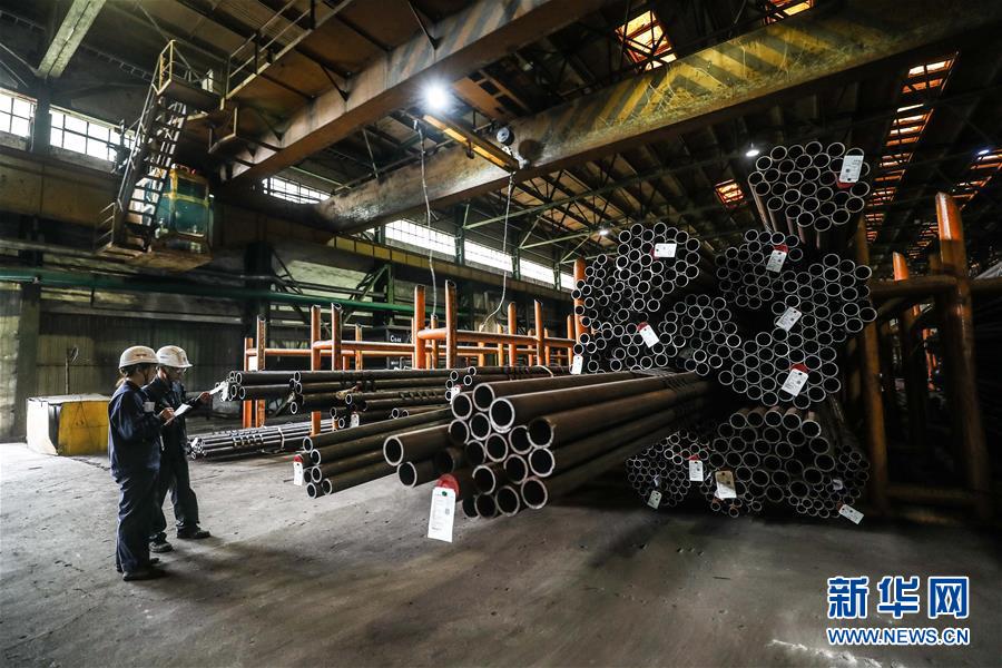 (新華全媒頭條·圖文互動(dòng))(3)一曲壯麗的鋼鐵史詩(shī)——鞍鋼與共和國(guó)風(fēng)雨同行70載實(shí)錄