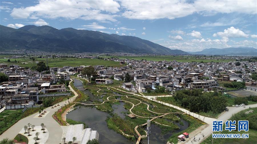 (在習近平新時代中國特色社會主義思想指引下——新時代新作為新篇章·總書記關心的百姓身邊事·圖文互動)(7)留住鄉愁 綻放新顏——傳統村落保護激發鄉村活力