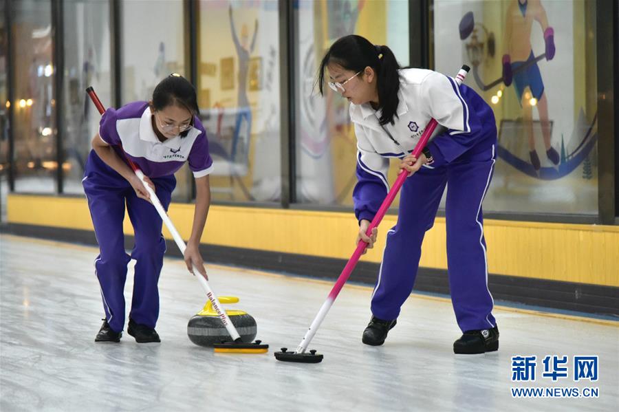 (體育·圖文互動)(4)(在習近平新時代中國特色社會主義思想指引下——新時代新作為新篇章·總書記關心的百姓身邊事)奔跑吧,少年!——體育讓孩子們插上強壯的翅膀(配本社同題文字稿)