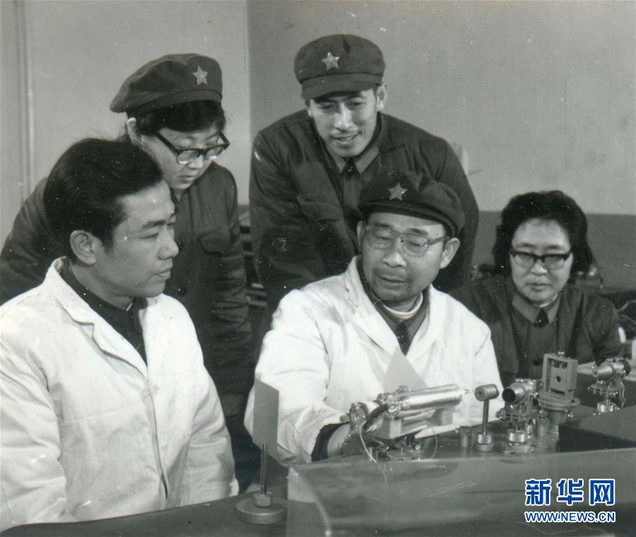 （愛國情 奮斗者·圖文互動(dòng)）（1）永不停轉(zhuǎn)的“陀螺”——追記中國工程院院士、國防科技大學(xué)教授高伯龍