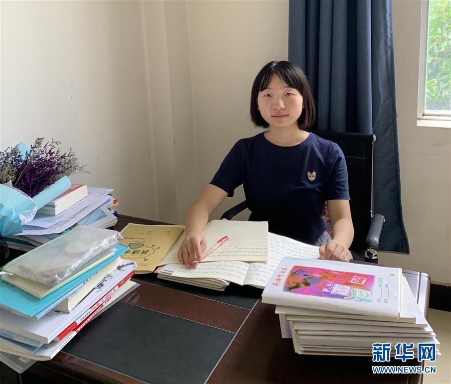 (在習近平新時代中國特色社會主義思想指引下——新時代新作為新篇章·總書記關心的百姓身邊事·圖文互動)(2)“我走進大山,是為了讓你走出大山”——大學生支教故事