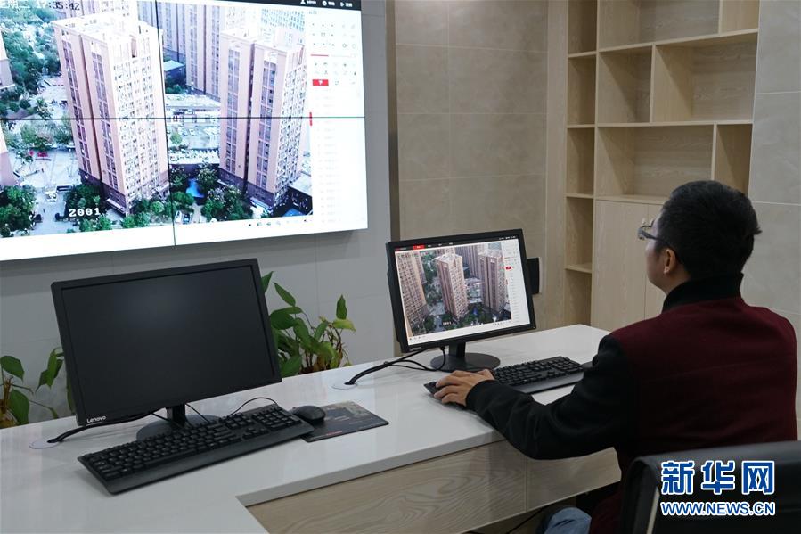 （在習(xí)近平新時(shí)代中國特色社會主義思想指引下——新時(shí)代新作為新篇章·總書記關(guān)切高質(zhì)量發(fā)展·圖文互動）（3）同一片家園，同一個(gè)夢想——棚改區(qū)里的民生新事