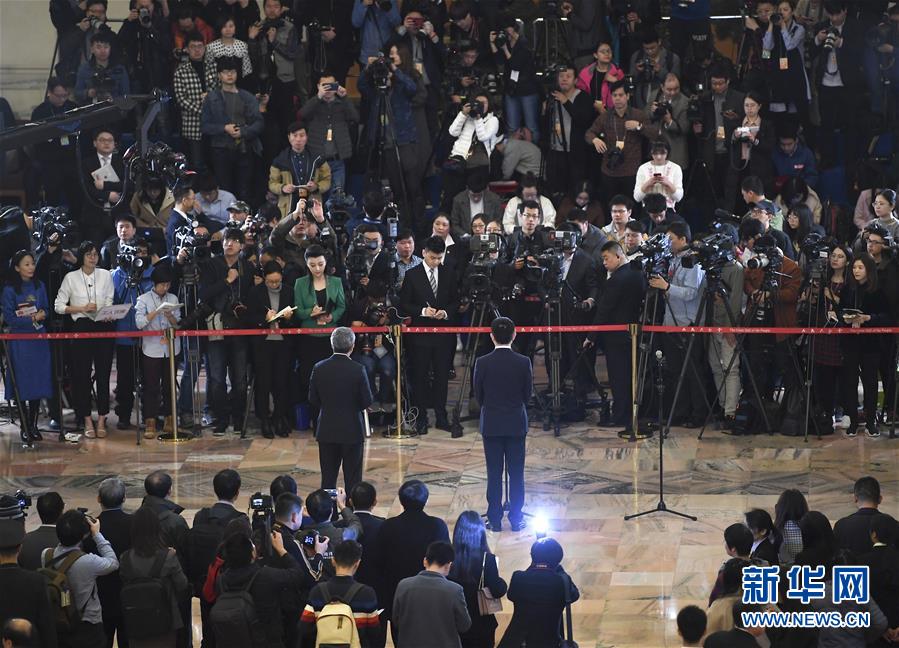 （兩會·面對面·XHDW）（19）全國政協委員接受采訪