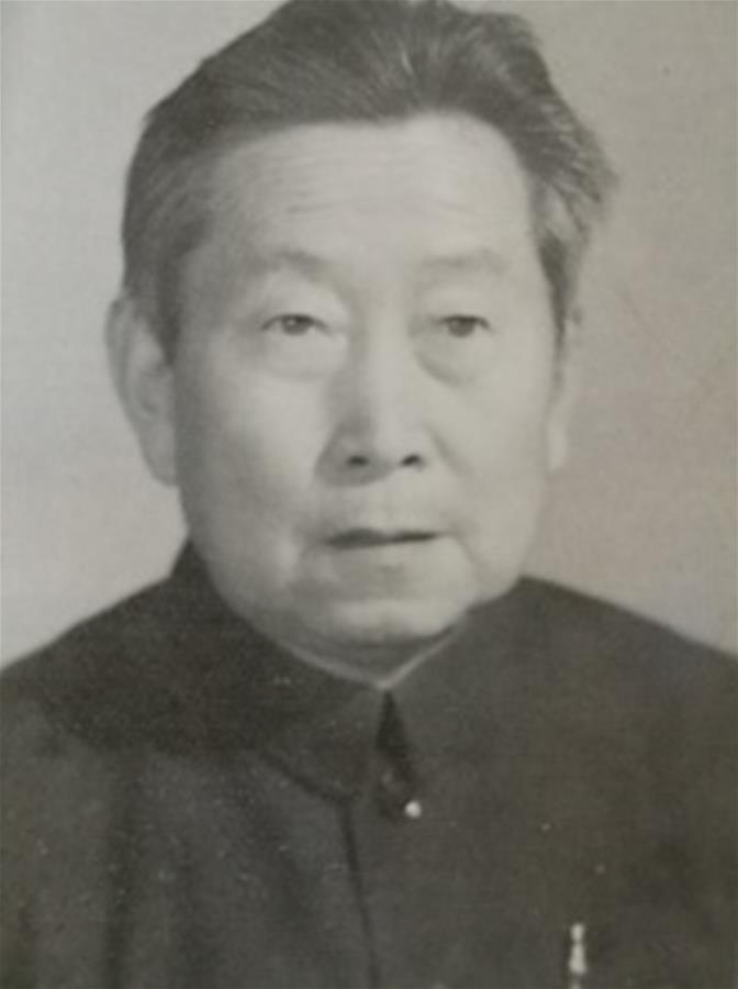 (為了民族復興·英雄烈士譜·圖文互動)鄧國忠:能扛槍桿子、擅拿筆桿子的公安烈士