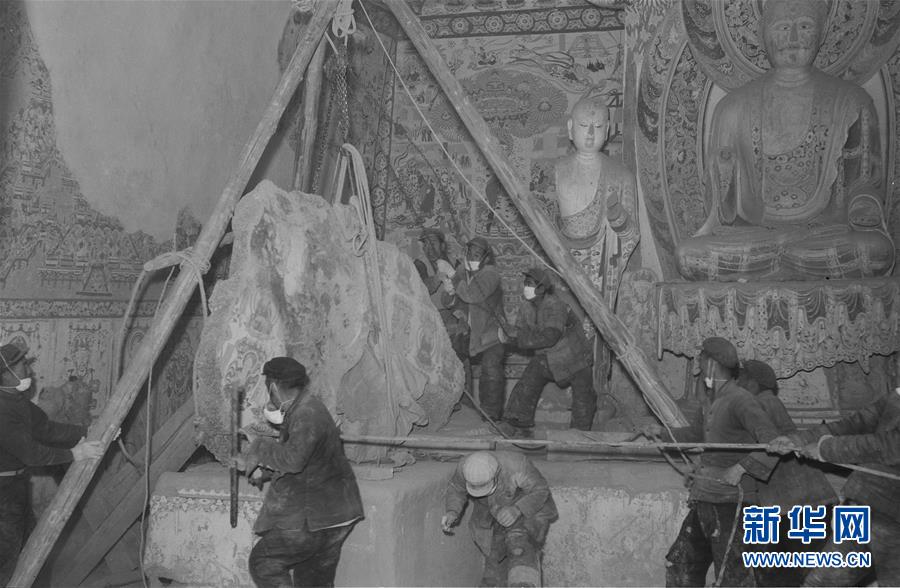 (時代先鋒·圖文互動)(3)此生不悔入沙海 勇擔重任始見金——敦煌研究院文物保護利用群體群像