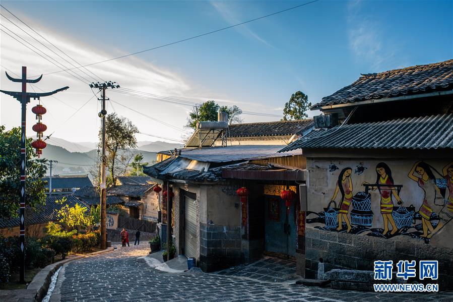 (圖文互動)(1)跨越發展起宏圖 信心滿懷著華章——習近平總書記考察云南回訪記