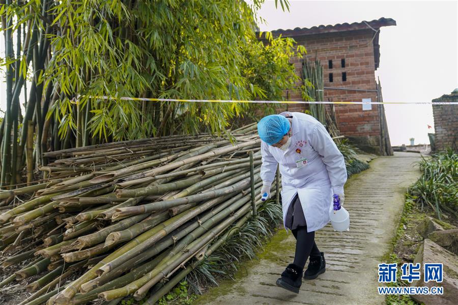 (聚焦疫情防控·圖文互動)(3)一對抗疫夫妻的“一線連軸轉”