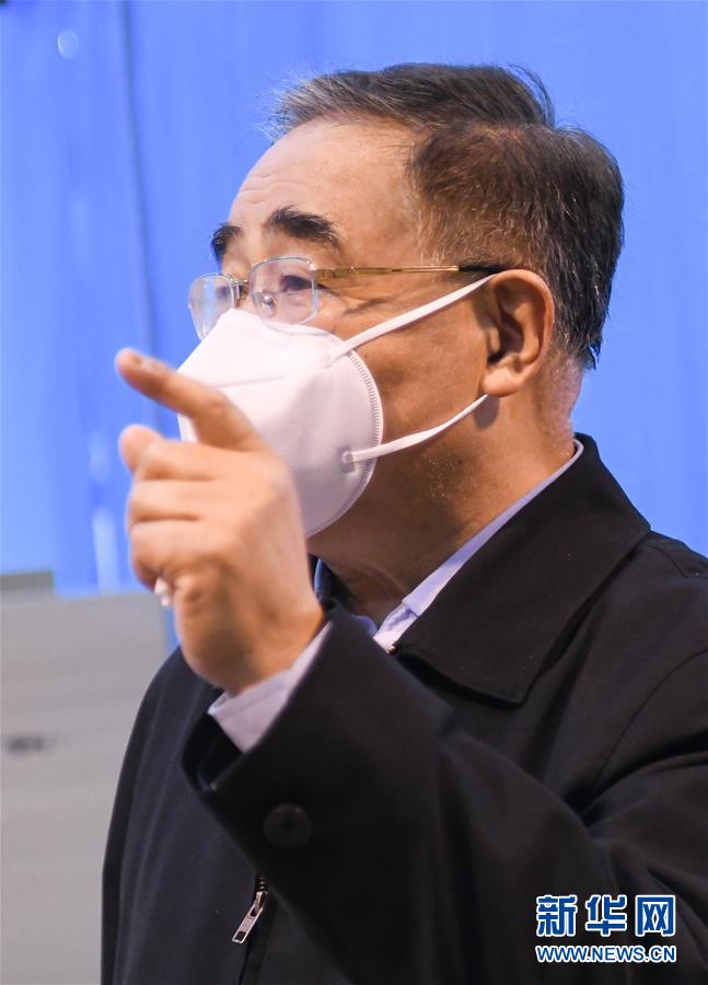 (聚焦疫情防控·圖文互動)(4)“治療輕癥患者中西醫結合很有效,不鼓勵人人吃藥來預防”——專訪中國工程院院士、天津中醫藥大學校長張伯禮