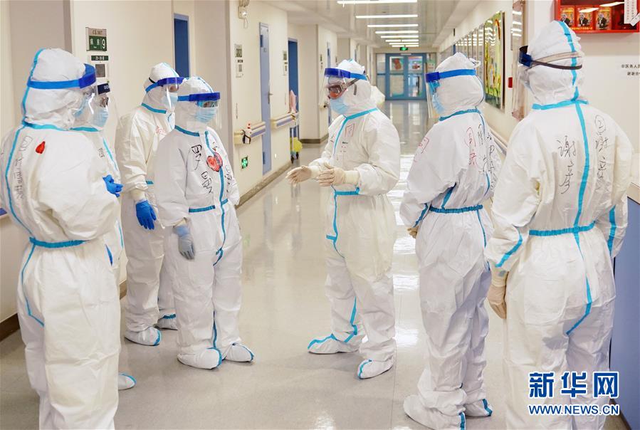 （新華全媒頭條·圖文互動）（1）磨難壓不垮 奮起正當時——習近平總書記在統籌推進新冠肺炎疫情防控和經濟社會發展工作部署會議上的重要講話振奮人心凝聚力量