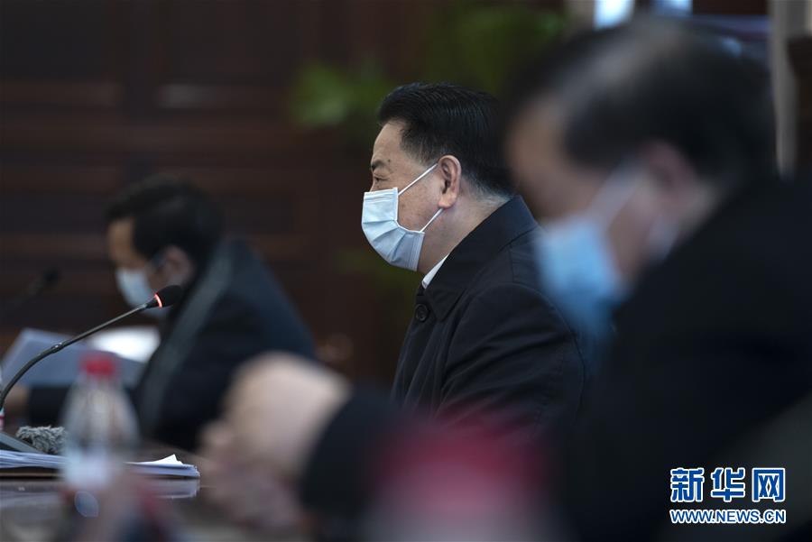 （聚焦疫情防控·圖文互動(dòng)）（4）急防控所急，沖鋒勇向前——華中科技大學(xué)以科研攻關(guān)推動(dòng)疫情防控救治觀察