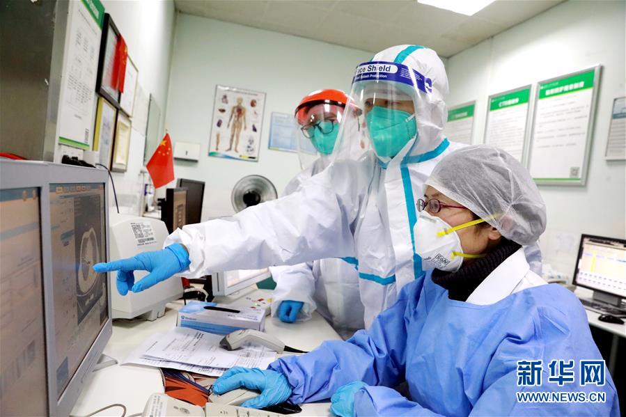 (在習近平新時代中國特色社會主義思想指引下——新時代新作為新篇章·習近平總書記關切事·圖文互動)(7)高擎利劍驅疫魔——科研攻關助力湖北戰“疫”記