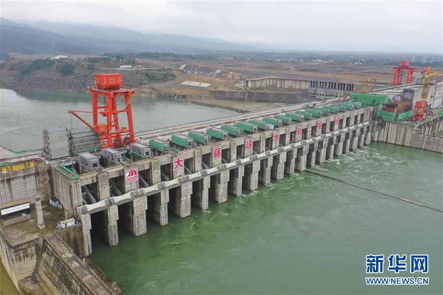 (抓好經濟發(fā)展 應對復雜局面·圖文互動)(3)“一企一策”解難題 大項目按下“加速器”——廣西精準有序推動項目開工復工