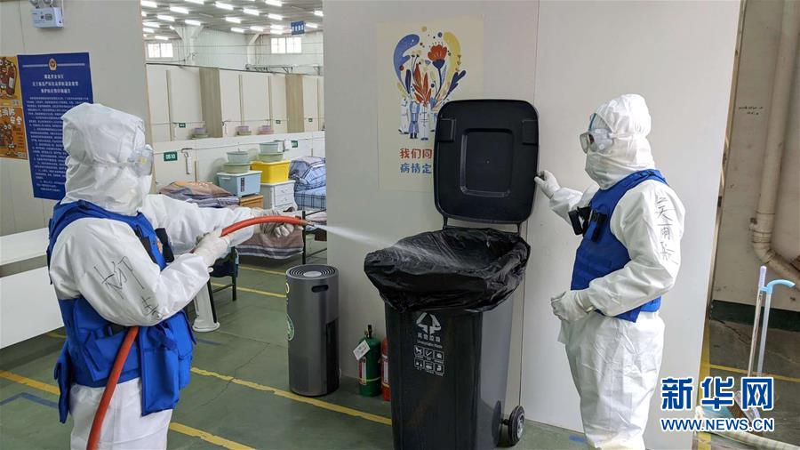 (新華全媒頭條)(2)“疫”線閃耀“火焰藍(lán)”——記奮戰(zhàn)湖北抗疫一線的消防救援隊(duì)伍