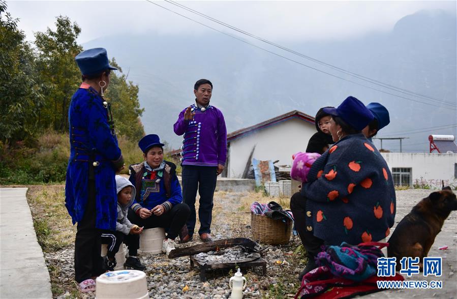 (決戰決勝脫貧攻堅·圖文互動)(1)幸福村里的“窮支書”