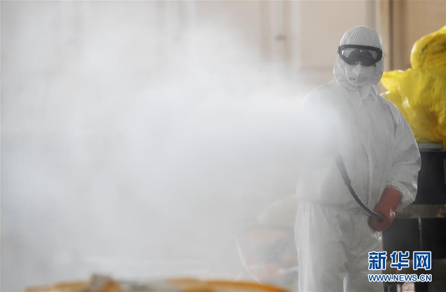 (聚焦疫情防控·圖文互動)(6)“隱蔽”防線上的阻擊戰(zhàn)——武漢醫(yī)療廢物處理從“全線告急”到“日產(chǎn)日清”