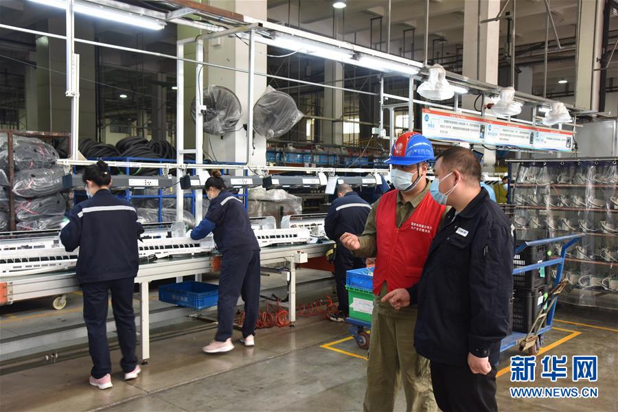 (圖文互動)武漢城市用電量穩(wěn)步增長 三大產(chǎn)業(yè)用電增速快