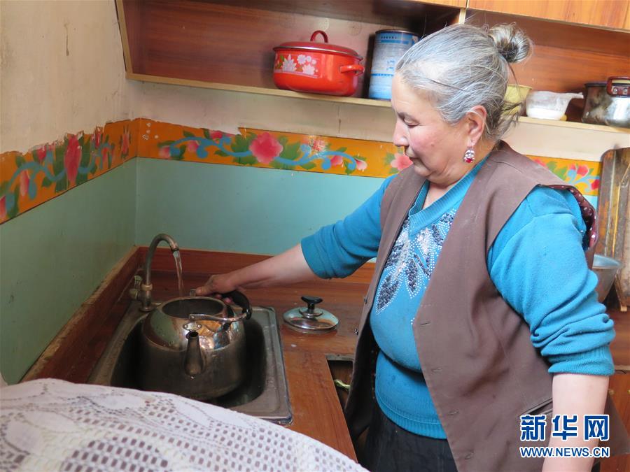 (新華全媒頭條·圖文互動)(11)春天里的5個“戰貧”瞬間——習近平總書記關于脫貧攻堅決策部署指引攻克最后的深貧堡壘