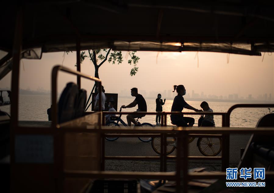 (圖文互動(dòng))(1)湖北“五一”假期共接待游客735萬人次