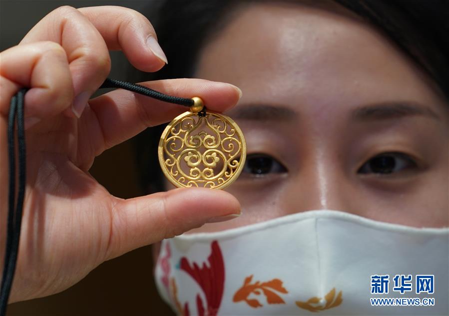 (新華全媒頭條·圖文互動)(5)“風”起“云”涌 中國品牌在全球戰“疫”中崛起