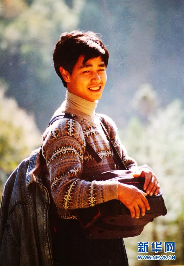 (新華全媒頭條·圖文互動)(2)初心赴使命 熱血寫春秋——記脫貧攻堅(jiān)中的共產(chǎn)黨員