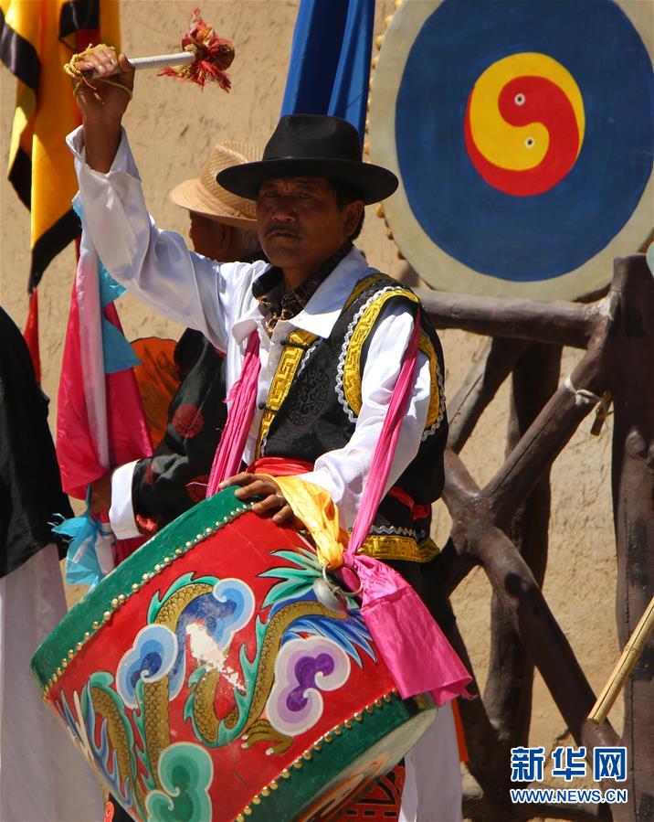 (圖文互動)(4)高原追夢人守護非遺“活化石”