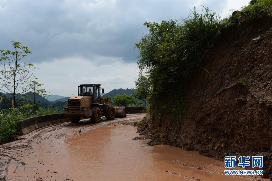 （防汛抗洪·圖文互動）（5）修路通水忙重建 補種搶收復生產——湘西山洪后恢復生產生活見聞